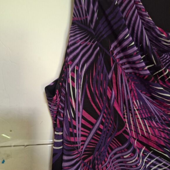 Apt 9 Women's Plus Sized Blouse Drapey Neckline Sleeveless Office Core 2X - Picture 4 of 9